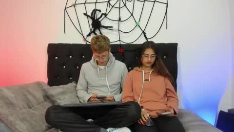 Snapshot of a_sexy_couple__ chatting on October 2025 07:33:01 PM A Sexy Couple online show from October 2025 07:33:01 PM