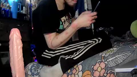 Chris online show from November 2025 01:44:01 AM