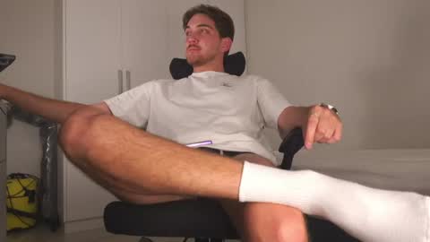 Alex online show from February 2026 02:01:02 AM