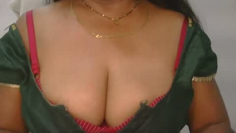 Snapshot of aaradhya_sexy_88 chatting on June 2026 10:15:01 AM aaradhya_sexy_88 online show from June 2026 10:15:01 AM