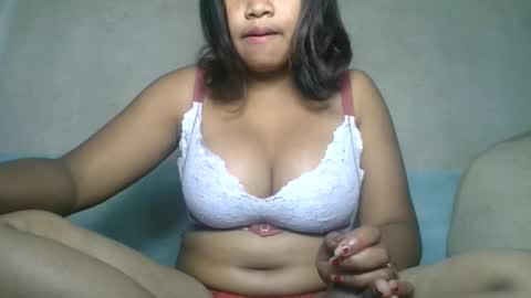 aariciah online show from April 2026 07:41:01 AM