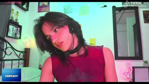 Aaron  online show from September 2025 12:38:01 AM