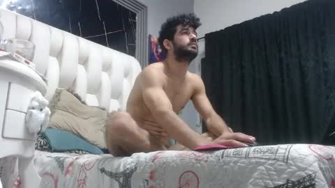 Snapshot of aaron_jones_1 chatting on May 2026 04:30:02 AM aaron_jones_1 online show from May 2026 04:30:02 AM