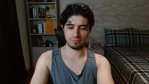 Aaron online show from April 2026 08:43:01 PM