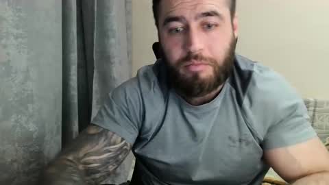 Snapshot of aaron_royal chatting on April 2026 04:31:02 PM Davin tayl online show from April 2026 04:31:02 PM
