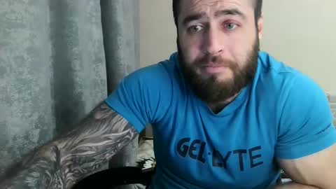 Snapshot of aaron_royal chatting on April 2026 05:30:01 PM Davin tayl online show from April 2026 05:30:01 PM