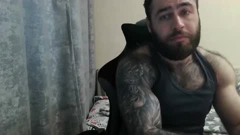 Snapshot of aaron_royal chatting on May 2026 03:52:01 PM Davin tayl online show from May 2026 03:52:01 PM
