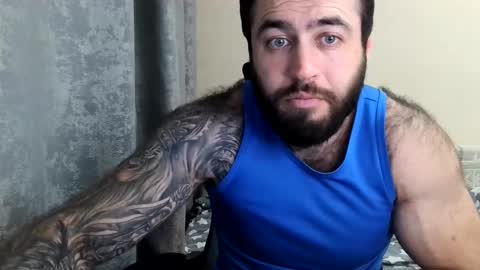 Snapshot of aaron_royal chatting on May 2026 05:20:01 PM Davin tayl online show from May 2026 05:20:01 PM