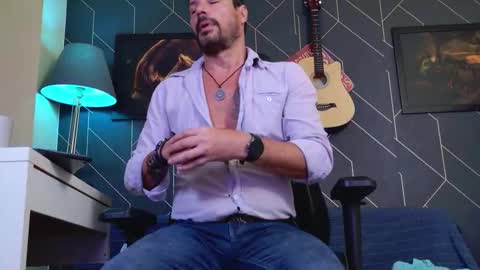 Aaron online show from February 2026 06:37:01 AM