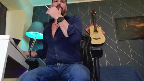 Aaron online show from March 2026 03:29:01 PM