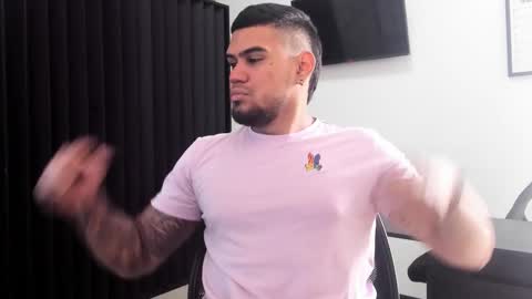 ig aaron hunter123 online show from February 2026 04:23:01 PM