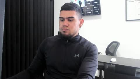 ig aaron hunter123 online show from February 2026 05:13:02 PM