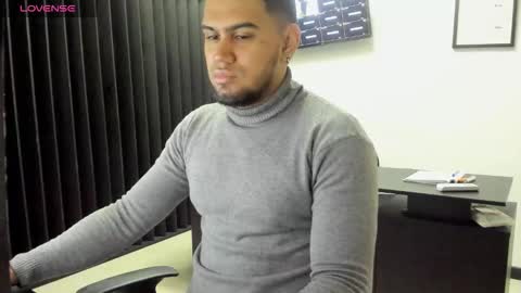 ig aaron hunter123 online show from March 2026 01:28:02 PM