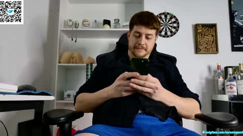 Snapshot of aaronlegend chatting on May 2026 05:25:02 AM Aaron online show from May 2026 05:25:02 AM
