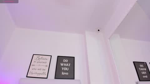 abbey_walker online show from February 2026 10:40:01 AM