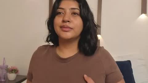 Snapshot of abby_millerr_ chatting on May 2026 12:32:01 PM Abbygail online show from May 2026 12:32:01 PM