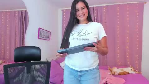 Snapshot of abby_parker1 chatting on July 2026 11:12:01 PM Abby online show from July 2026 11:12:01 PM