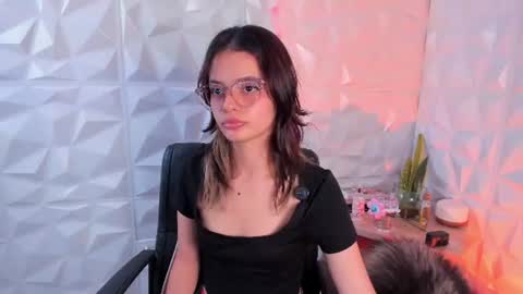 Snapshot of abby_saenz01 chatting on July 2026 09:10:02 PM Abby Saenz online show from July 2026 09:10:02 PM