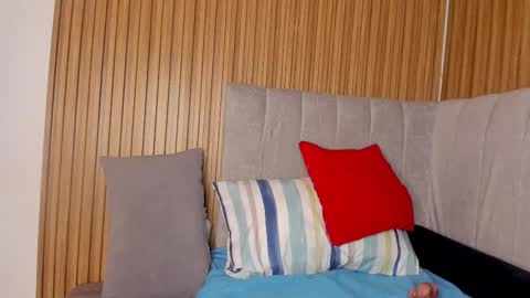 abby_swett1 online show from October 2025 04:32:01 AM