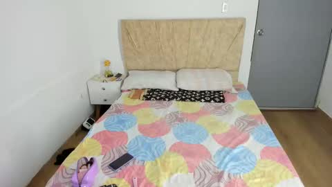 sara online show from December 2025 12:49:02 AM