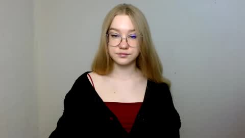 Snapshot of abbymoore__ chatting on April 2026 11:19:02 AM Abby Lovense is active online show from April 2026 11:19:02 AM