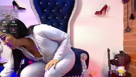 Snapshot of abbymora chatting on October 2025 04:11:01 AM Miss Abby online show from October 2025 04:11:01 AM