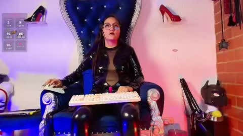 Miss Abby online show from November 2025 07:56:02 PM