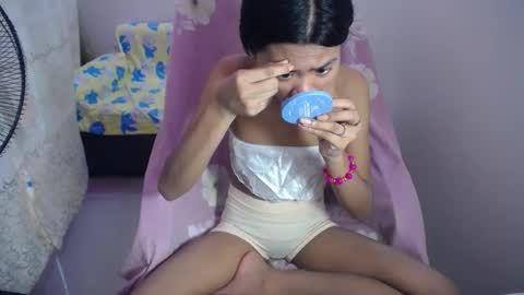 Snapshot of abbywinter18 chatting on September 2025 01:05:01 AM abbywinter18 online show from September 2025 01:05:01 AM