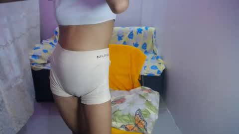 Snapshot of abbywinter18 chatting on September 2025 10:20:02 AM abbywinter18 online show from September 2025 10:20:02 AM