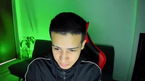 Independence model AbelAsburgo online show from March 2026 04:18:01 AM