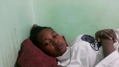 Snapshot of abella677022 chatting on February 2026 08:05:02 PM abella677022 online show from February 2026 08:05:02 PM