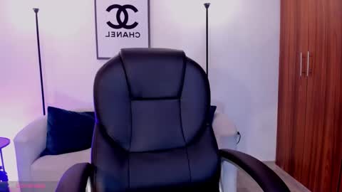  Abella Ruiz  online show from February 2026 02:56:02 PM