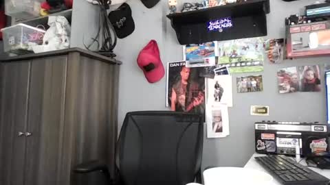 Snapshot of abennett76 chatting on June 2026 02:16:02 PM AJ online show from June 2026 02:16:02 PM