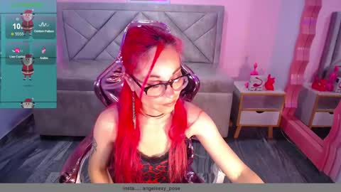 abril_ch_ online show from December 2025 11:06:02 AM