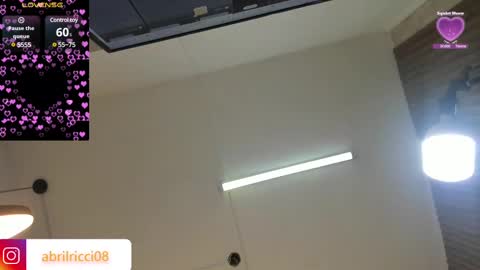 Abril  online show from March 2025 03:45:01 AM