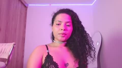 Abril  online show from October 2025 03:50:02 AM