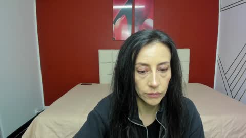 Snapshot of abrillee1 chatting on February 2025 07:29:01 PM ABRIL online show from February 2025 07:29:01 PM