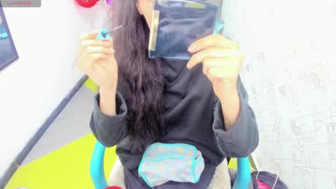 Snapshot of abrillee1 chatting on March 2025 11:42:02 AM ABRIL online show from March 2025 11:42:02 AM