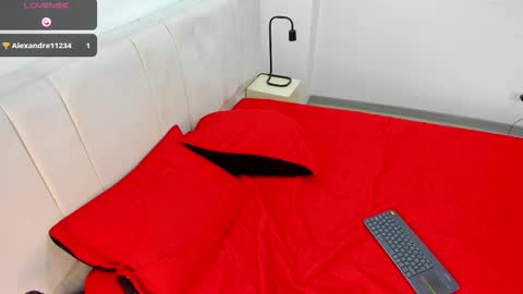 AbrilSonne online show from March 2025 07:45:02 PM