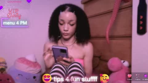 Snapshot of abruisedpeach chatting on May 2026 03:12:01 AM Peach online show from May 2026 03:12:01 AM