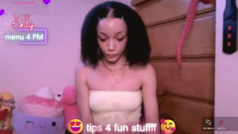 Snapshot of abruisedpeach chatting on June 2026 02:35:02 AM Peach online show from June 2026 02:35:02 AM