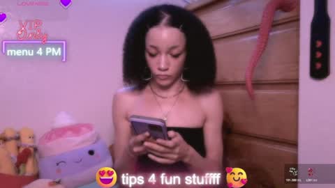 Snapshot of abruisedpeach chatting on June 2026 02:25:01 AM Peach online show from June 2026 02:25:01 AM