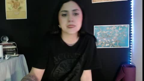 Snapshot of absentavert chatting on May 2026 01:00:01 AM Absenta vert online show from May 2026 01:00:01 AM