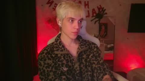 Nick online show from October 2025 03:47:02 PM