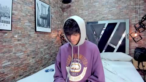 Acid Milo online show from December 2024 12:00:02 PM