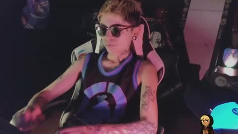 Snapshot of acidmilo chatting on June 2026 02:14:01 AM Acid Milo online show from June 2026 02:14:01 AM