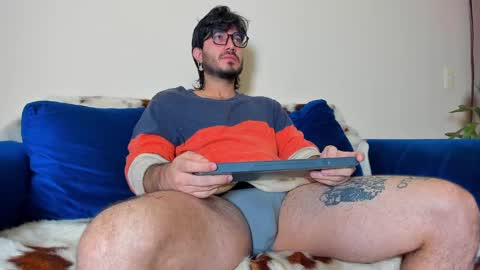 R. online show from January 2025 11:20:01 AM