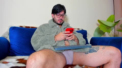 R. online show from February 2025 11:12:02 AM