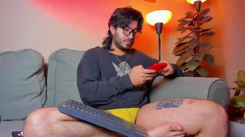 R. online show from September 2025 10:03:02 AM