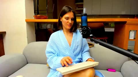 Snapshot of adagrand chatting on September 2025 05:04:01 PM Ada online show from September 2025 05:04:01 PM